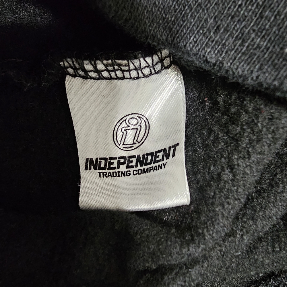 Atreyu by Independent Black Hoodie Men's Unisex Medium - Picture 5 of 5